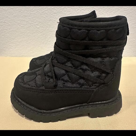 New Carter Tayla Girl's Quilted Boots Toddler Size 4 - Picture 2 of 6